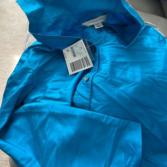 VTG Casual  corner 100% SILK NWT Button Down Blouse Women’s 6 Beautiful Blue - Picture 11 of 11